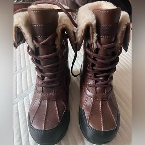 Ugg Winter boot kids Butte II